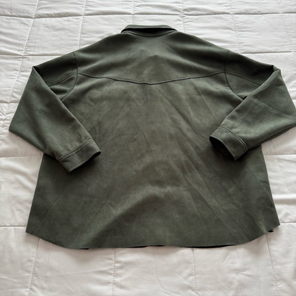 Francesca’s Faux Suede Shirt Jacket Size L NWT - Picture 3 of 6